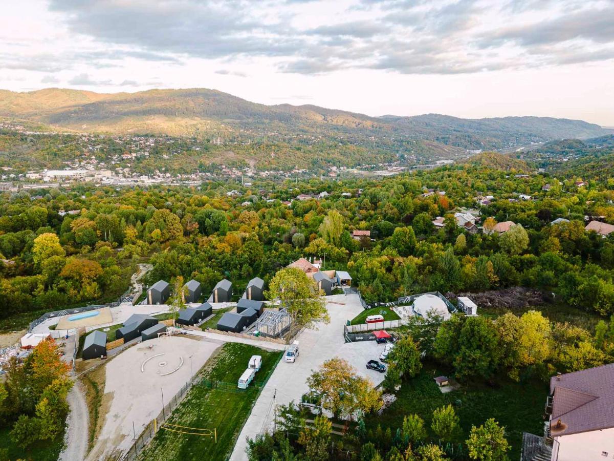 Moon Village Comarnic Синая Экстерьер фото